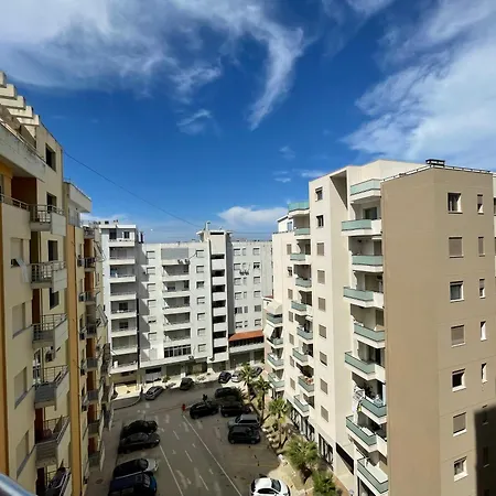 アパート Lungomare Vlorë